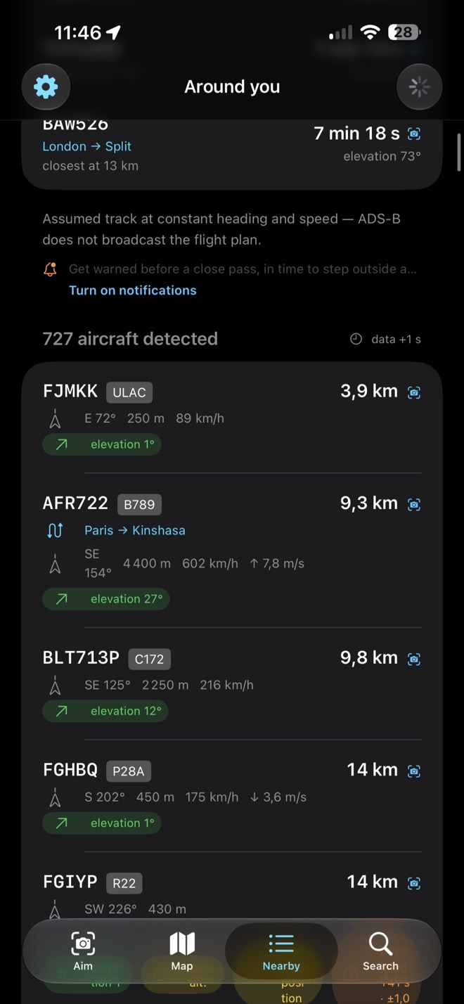 The Around you list: 727 aircraft detected, each with bearing, altitude, speed and elevation.